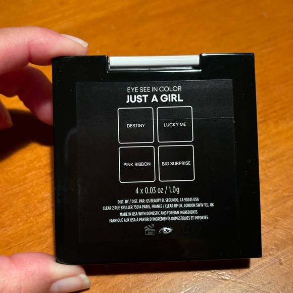 GXVE Eye See In Color Quad Eyeshadow Palette - Picture 9 of 16